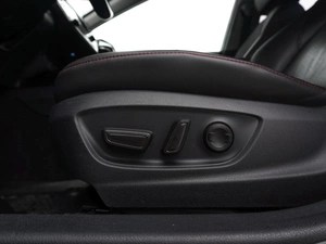 Седан Toyota Camry 2020 года, 3200000 рублей, Тверь