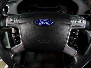 Седан Ford Mondeo 2011 года, 1099000 рублей, Воронеж