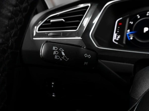 Внедорожник Volkswagen Tiguan 2018 года, 2299000 рублей, Тюмень