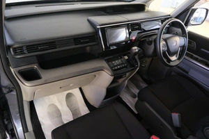 Минивэн Honda Stepwgn 2015 года, 1759000 рублей, Омск