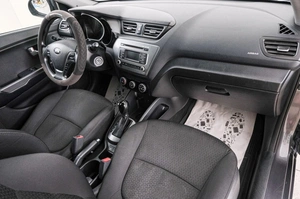 Хетчбэк Kia Rio 2016 года, 1079000 рублей, Красноярск