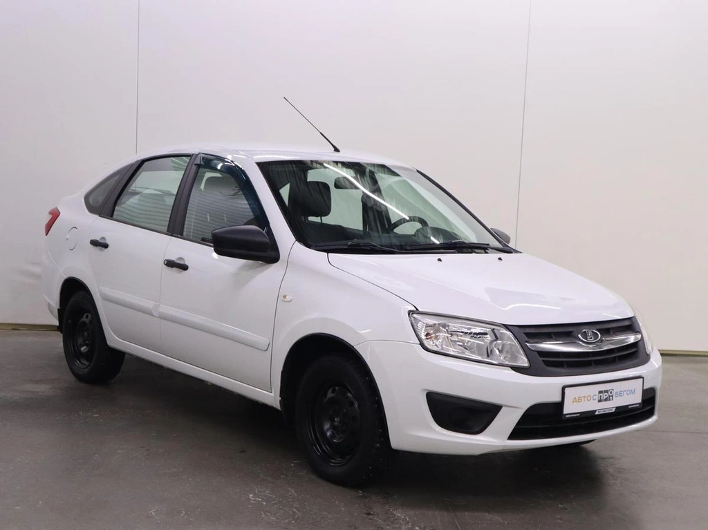 Седан ВАЗ (LADA) Granta 2018 года, 600000 рублей, Брянск