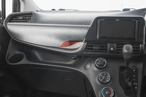 Минивэн Toyota Sienta 2021 года, 1349000 рублей, Кемерово