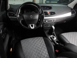 Седан Renault Fluence 2011 года, 899000 рублей, Воронеж