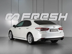 Седан Toyota Camry 2020 года, 3199000 рублей, Красный Пахарь