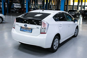 Лифтбек Toyota Prius 2010 года, 1043000 рублей, Солонцы