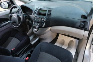 Минивэн Mitsubishi Grandis 2008 года, 969000 рублей, Омск