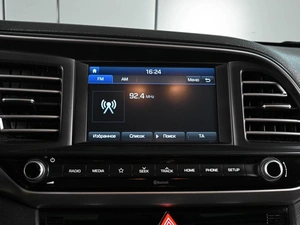 Седан Hyundai Elantra 2019 года, 1729000 рублей, Ростов-на-Дону