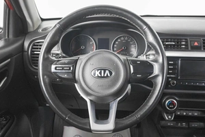 Хетчбэк Kia Rio X-Line 2019 года, 1589000 рублей, Кемерово