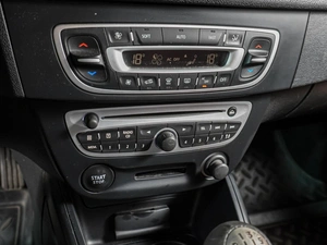 Хетчбэк Renault Megane 2011 года, 1049000 рублей, Воронеж
