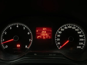 Седан Volkswagen Polo 2011 года, 587000 рублей, Солонцы