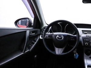 Седан Mazda 3 2011 года, 845000 рублей, Красноярск