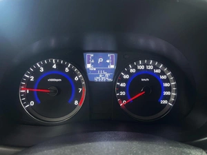 Седан Hyundai Solaris 2014 года, 1100000 рублей, Ярославль