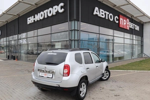 Внедорожник Renault Duster 2015 года, 1020000 рублей, Мирное