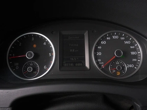 Внедорожник Volkswagen Tiguan 2010 года, 1110000 рублей, Минеральные Воды