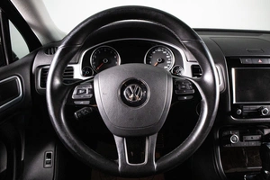 Внедорожник Volkswagen Touareg 2011 года, 2199000 рублей, Сургут