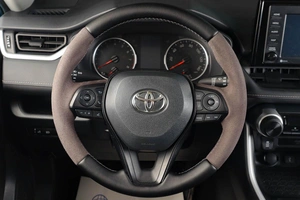 Внедорожник Toyota RAV4 2021 года, 3169000 рублей, Тюмень