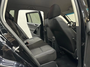 Внедорожник Volkswagen Tiguan 2013 года, 1547000 рублей, Красноярск