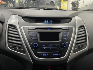 Седан Hyundai Elantra 2015 года, 1187000 рублей, Солонцы