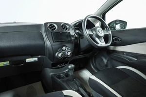 Хетчбэк Nissan Note 2018 года, 989000 рублей, Новосибирск