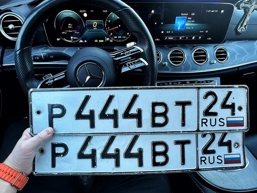 Р 444 ВТ 24 215000 рублей, Красноярск