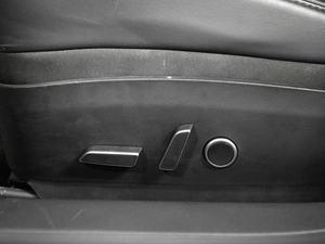 Седан Tesla Model 3 2021 года, 3299900 рублей, Казань