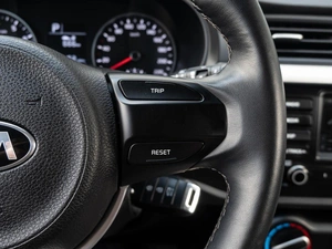 Хетчбэк Kia Rio X-Line 2019 года, 1450000 рублей, Краснодар