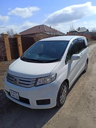 Минивэн Honda Freed 2013 года, 1100000 рублей, Красноярск