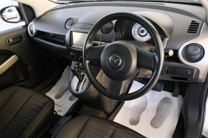 Хетчбэк Mazda Demio 2007 года, 529000 рублей, Омск