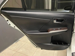 Седан Toyota Camry 2017 года, 2250000 рублей, Красноярск