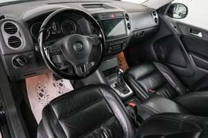 Внедорожник Volkswagen Tiguan 2011 года, 1389000 рублей, Красноярск