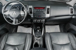 Внедорожник Mitsubishi Outlander 2012 года, 999000 рублей, Тюмень