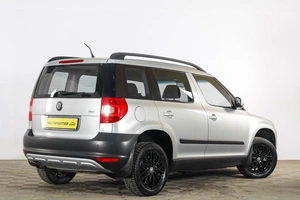 Внедорожник Skoda Yeti 2012 года, 859000 рублей, Тюмень