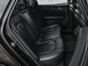 Седан Kia Optima 2018 года, 1999000 рублей, Кирилловка