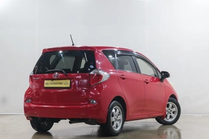 Хетчбэк Toyota Ractis 2012 года, 989000 рублей, Новокузнецк