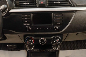 Седан Kia Rio 2018 года, 1429000 рублей, Челябинск