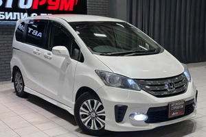 Минивэн Honda Freed 2012 года, 1147000 рублей, Красноярск