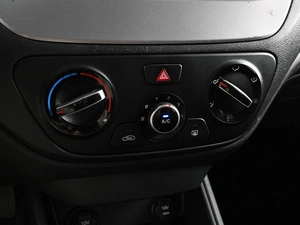 Седан Hyundai Solaris 2018 года, 1039000 рублей, Аксай
