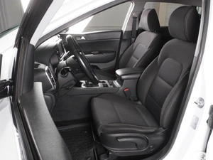 Внедорожник Kia Sportage 2018 года, 2098000 рублей, Красный Пахарь