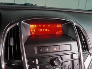 Хетчбэк Opel Astra 2011 года, 699000 рублей, Воронеж