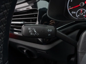 Лифтбек Volkswagen Polo 2021 года, 1619000 рублей, Саратов