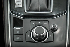 Внедорожник Mazda CX-5 2019 года, 2499000 рублей, Омск