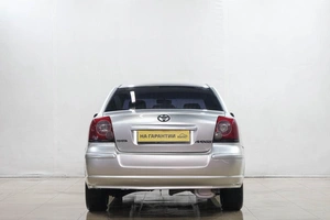 Седан Toyota Avensis 2006 года, 639000 рублей, Новокузнецк