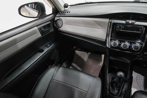 Седан Toyota Corolla Axio 2013 года, 1199000 рублей, Новокузнецк