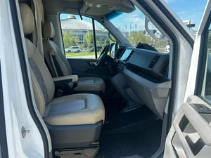 Микроавтобус Volkswagen Crafter 2020 года, 8500000 рублей, Красноярск