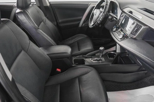 Внедорожник Toyota RAV4 2019 года, 2979000 рублей, Кемерово