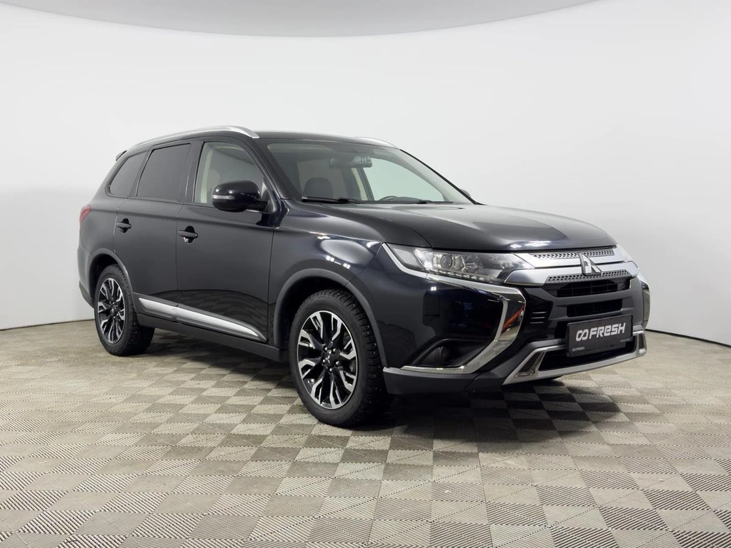 Внедорожник Mitsubishi Outlander 2020 года, 2552900 рублей, Казань