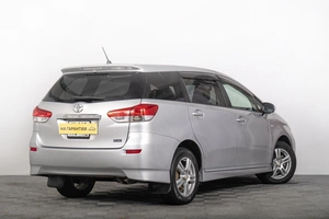 Минивэн Toyota Wish 2010 года, 1249000 рублей, Томск