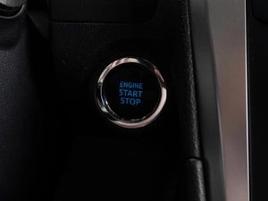 Седан Toyota Camry 2015 года, 2299000 рублей, Тюмень