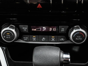 Минивэн Nissan Serena 2019 года, 2189000 рублей, Кирилловка